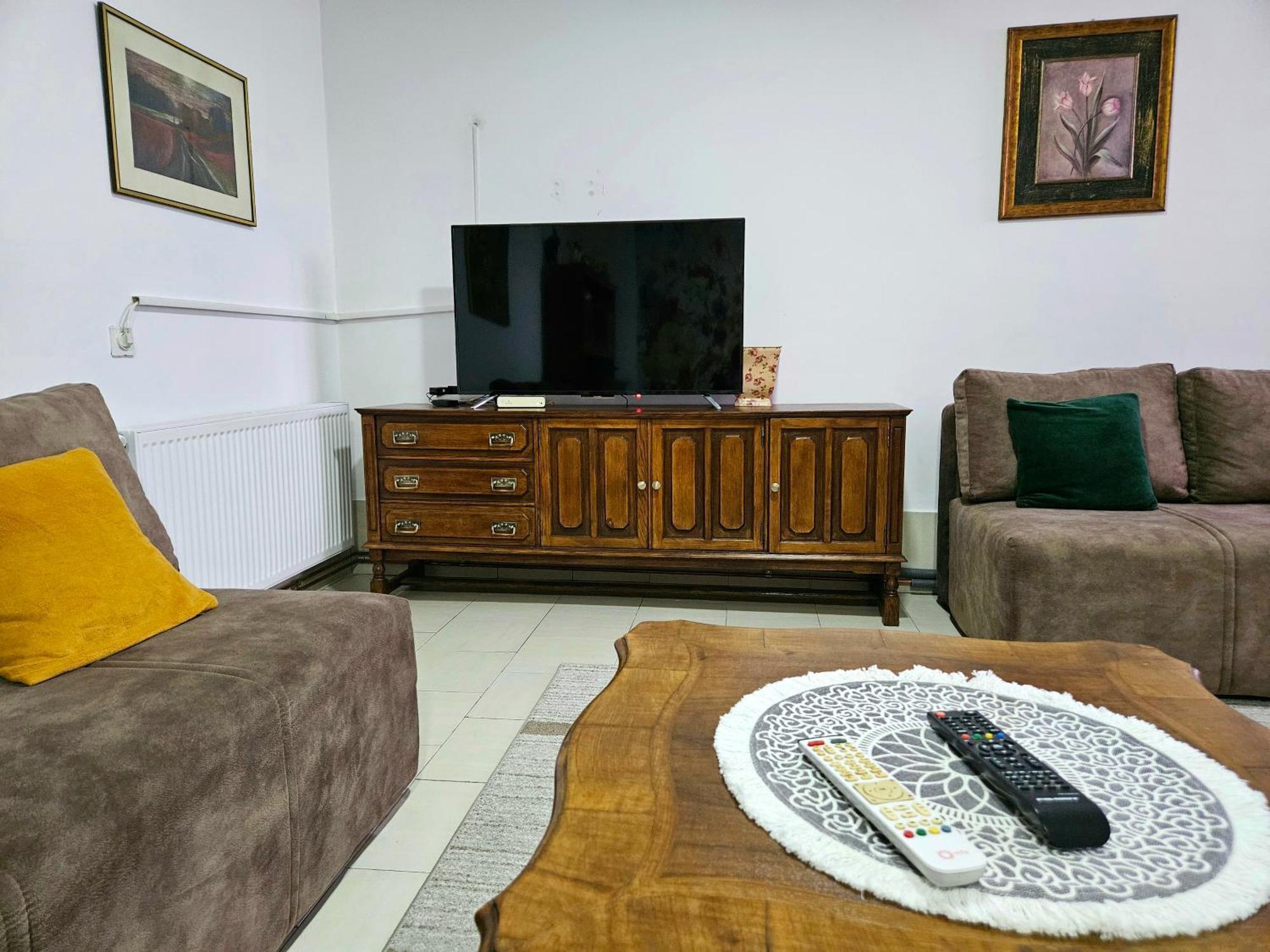 Apartman Juga Kremna ภายนอก รูปภาพ